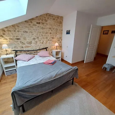 La Grange Marie